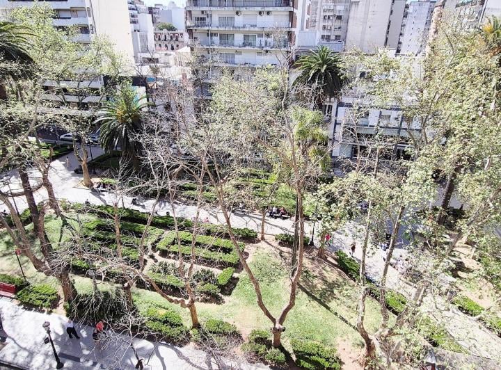 Departamento · 327m² · 8 Ambientes · 1 Cochera
