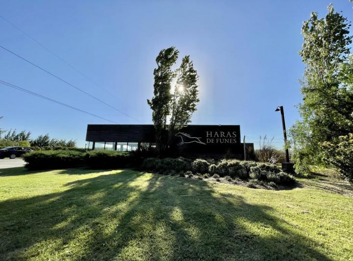 Terreno · 1035m²