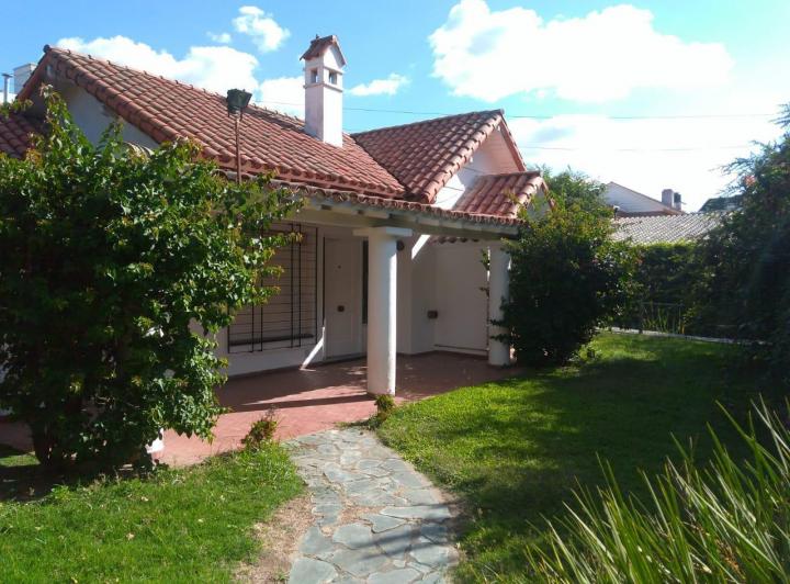 Casa · 143m² · 3 Ambientes · 1 Cochera