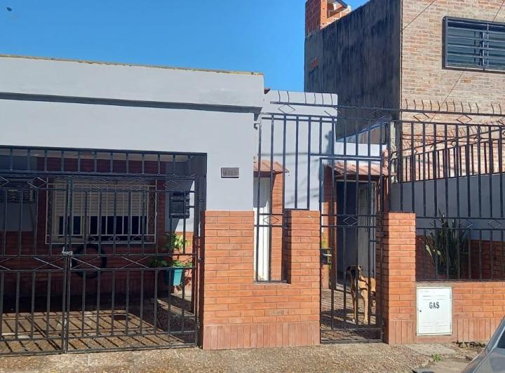 Casa · 115m² · 4 Ambientes · 1 Cochera