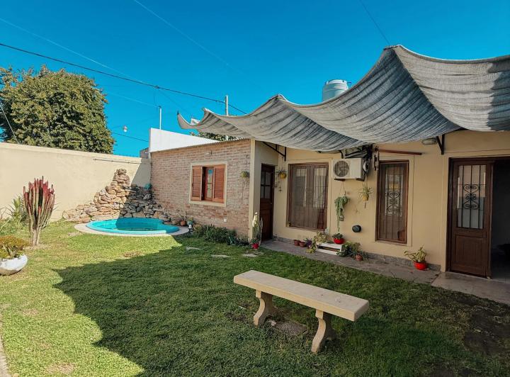 Casa · 100m² · 5 Ambientes · 1 Cochera