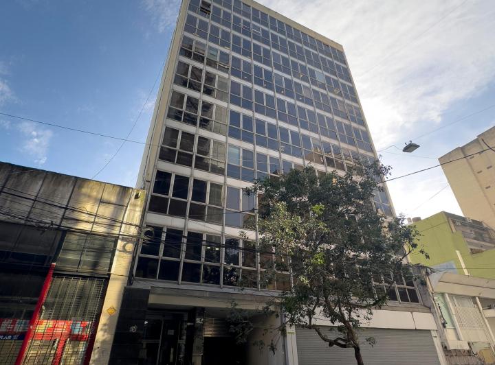 Oficina comercial · 469m² · 29 Ambientes · 4 Cocheras
