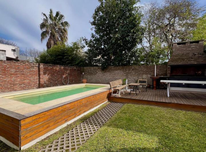 Casa · 221m²