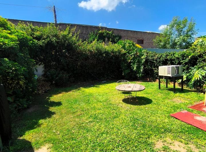 Casa · 165m² · 7 Ambientes · 1 Cochera