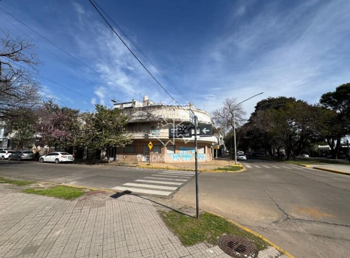 Casa · 170m² · 6 Ambientes · 1 Cochera