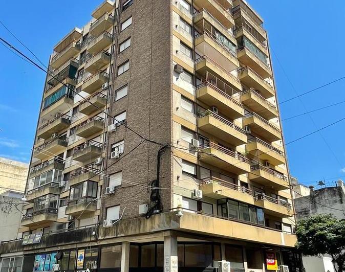 Departamento · 100m² · 5 Ambientes · 1 Cochera