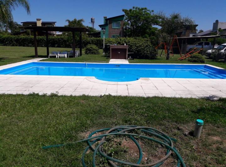 Casa · 170m² · 6 Ambientes · 3 Cocheras