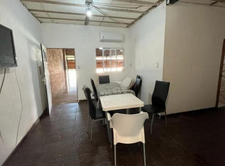 Casa · 100m² · 5 Ambientes · 2 Cocheras