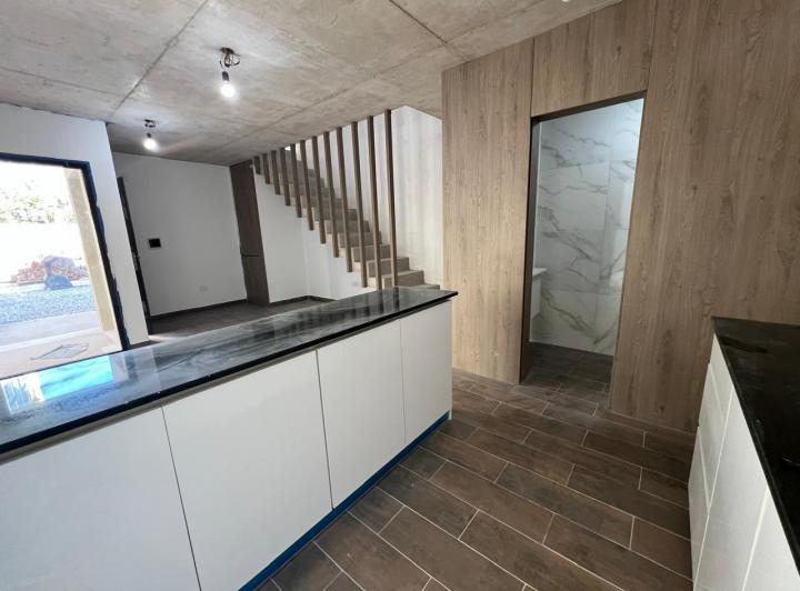 Casa · 80m² · 3 Ambientes · 1 Cochera