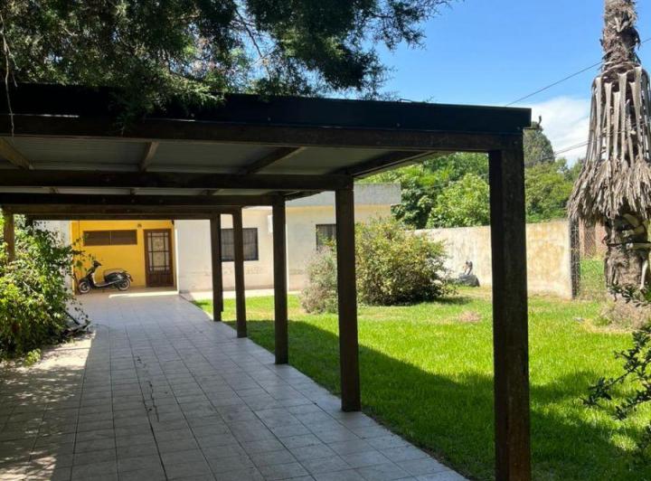 Casa · 140m² · 7 Ambientes · 1 Cochera