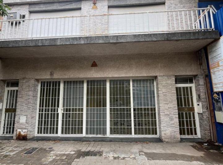 Casa · 270m² · 10 Ambientes · 3 Cocheras