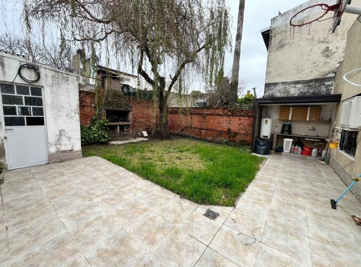 Casa · 85m² · 4 Ambientes · 1 Cochera