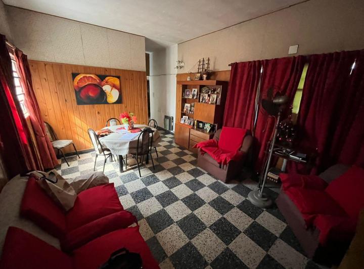 Casa · 138m² · 6 Ambientes · 1 Cochera