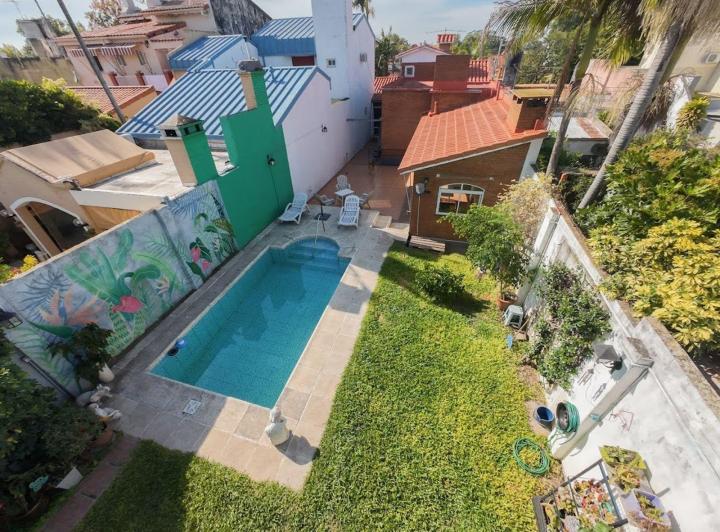 Casa · 170m² · 7 Ambientes · 2 Cocheras