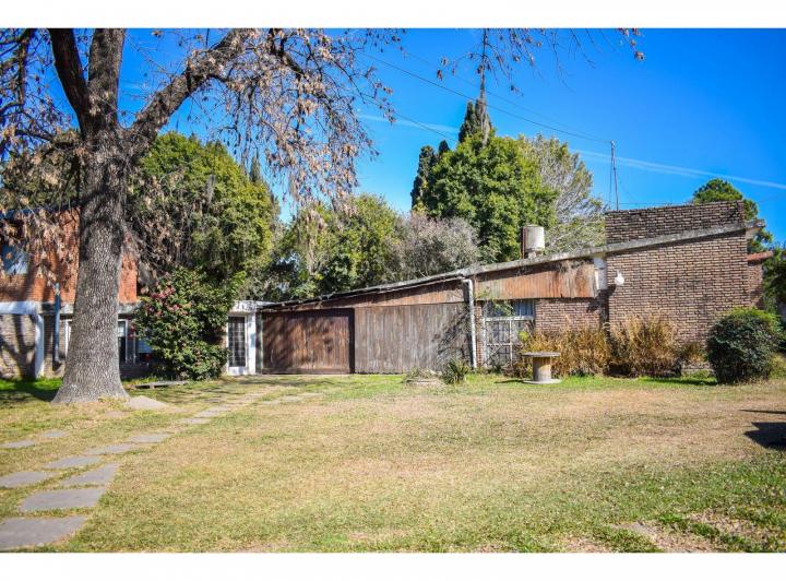 Terreno · 983m²