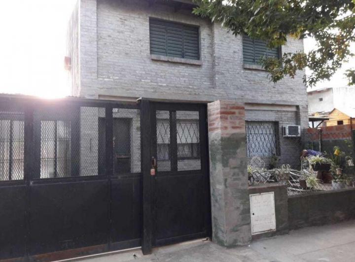 Casa · 178m² · 7 Ambientes · 2 Cocheras