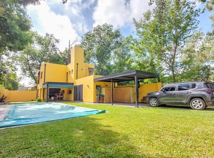 Casa · 139m² · 5 Ambientes · 1 Cochera