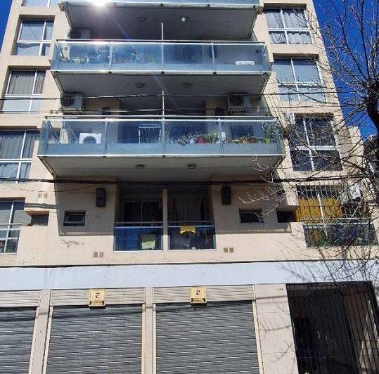 Departamento · 45m² · 2 Ambientes · 10 Cocheras