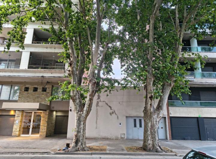 Terreno · 151m² · 5 Ambientes · 1 Cochera