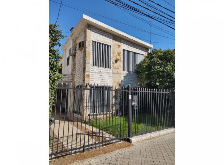 Casa · 163m² · 5 Ambientes · 2 Cocheras