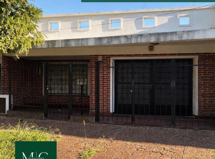 Casa · 110m² · 5 Ambientes · 1 Cochera