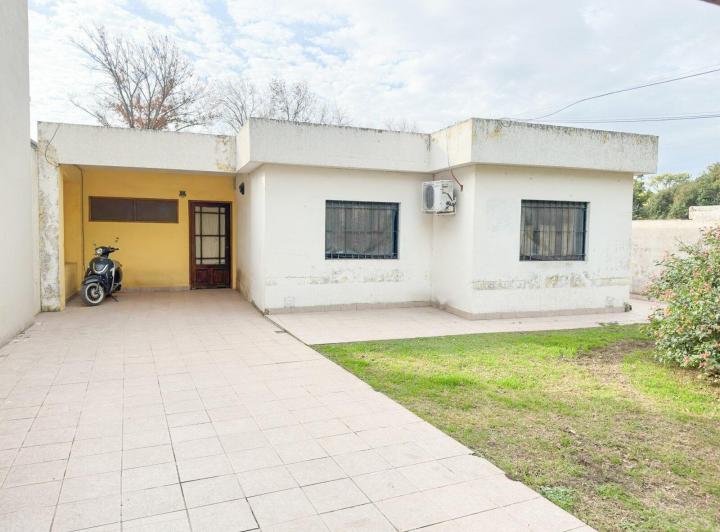 Casa · 101m² · 5 Ambientes · 2 Cocheras