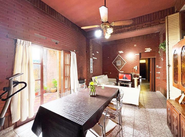 Casa · 129m² · 5 Ambientes · 1 Cochera