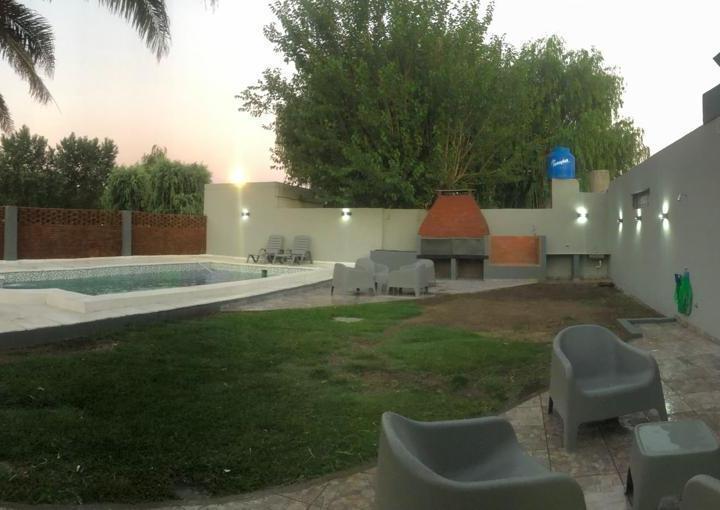 Casa · 230m² · 5 Ambientes · 2 Cocheras