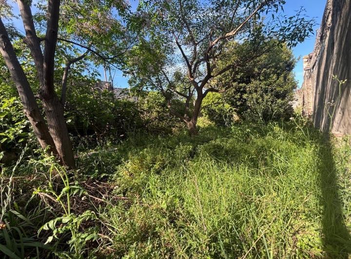 Terreno · 207m²