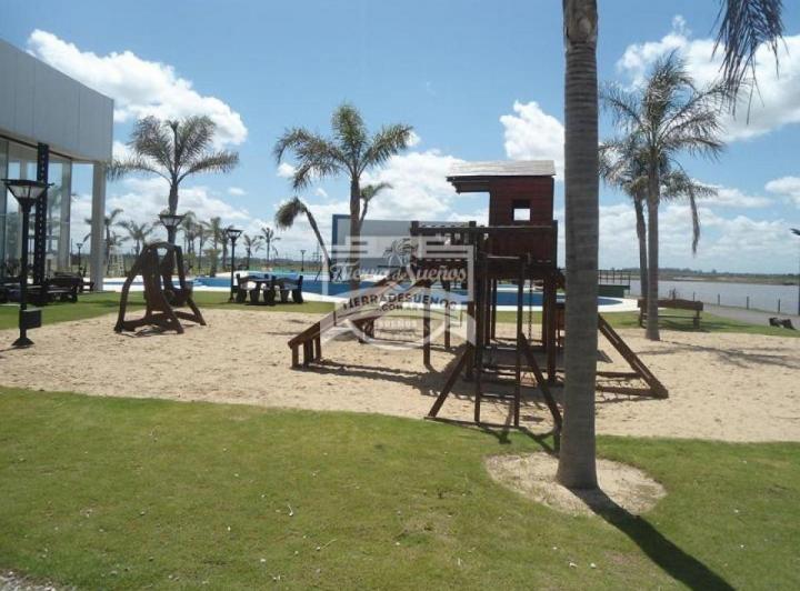 Terreno · 360m²