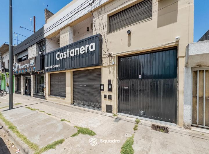 Bodega-Galpón · 1058m² · 8 Ambientes · 4 Cocheras