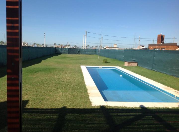 Casa · 105m² · 4 Ambientes · 1 Cochera