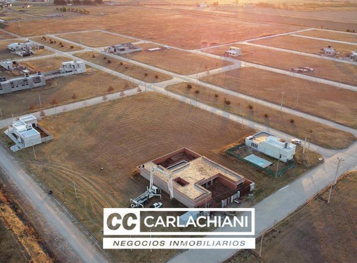 Terreno · 266m²