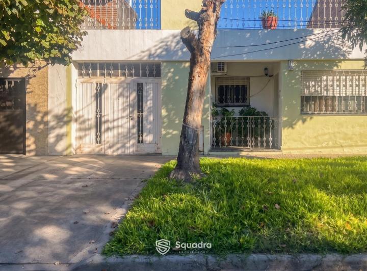 Casa · 110m² · 5 Ambientes · 1 Cochera