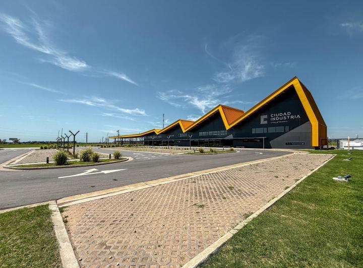 Bodega-Galpón · 500m² · 1 Ambiente · 1 Cochera