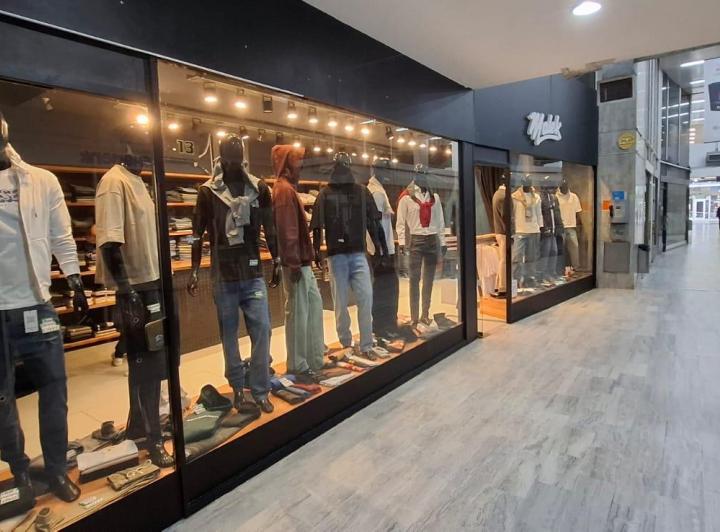 Local comercial · 162m²