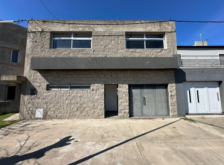 Local comercial · 209m² · 2 Ambientes