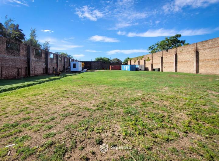 Terreno · 2430m²