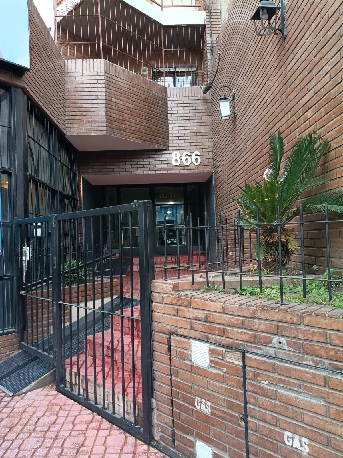 Excelente Depto con Terraza - Impecable - Muy Luminoso  - 1 DORMITORIO A METROS DE PLAZA COLON