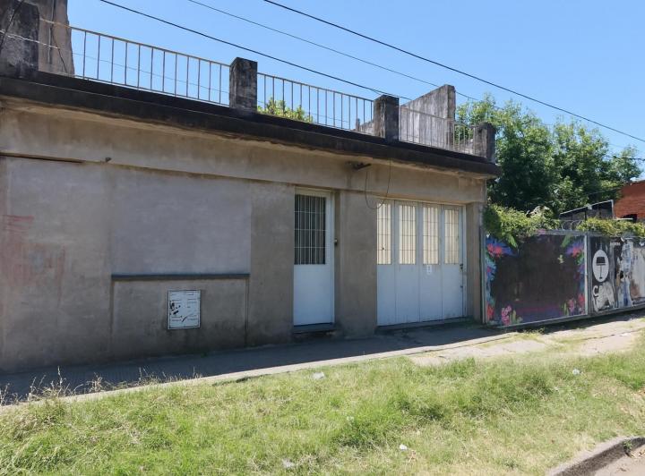 Bodega-Galpón · 124m² · 3 Ambientes · 1 Cochera