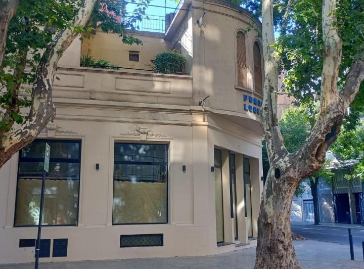 Local comercial · 140m² · 4 Ambientes