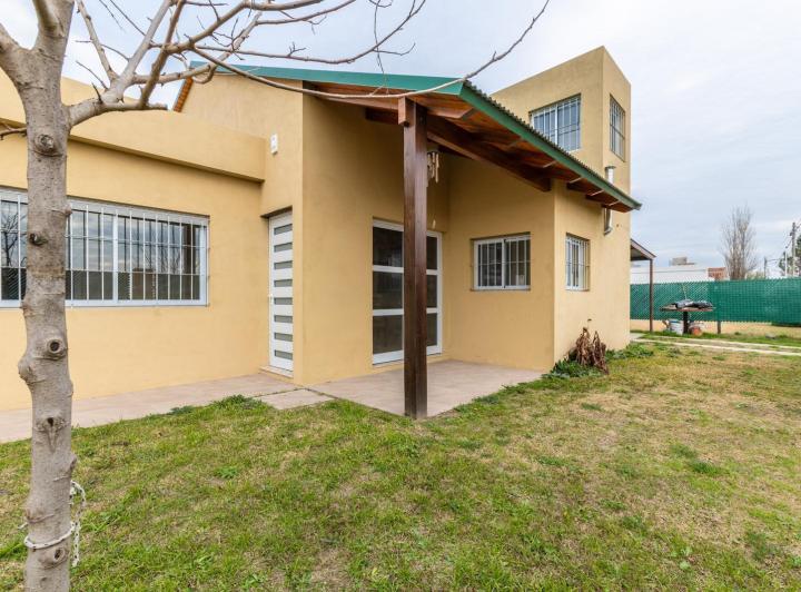 Casa · 583m² · 5 Ambientes · 2 Cocheras