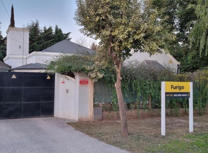 Casa · 172m² · 4 Ambientes · 1 Cochera