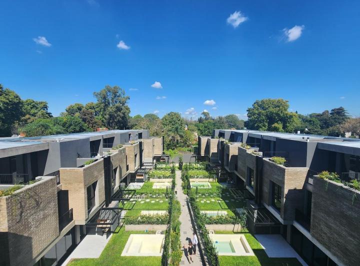 Casa · 131m² · 5 Ambientes · 1 Cochera