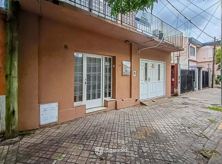 Casa · 120m² · 4 Ambientes · 1 Cochera
