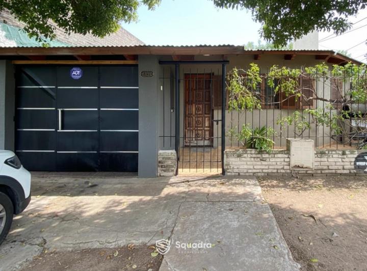 Casa · 71m² · 5 Ambientes · 1 Cochera