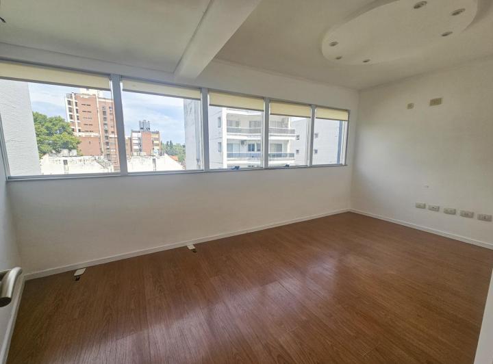 Oficina comercial · 68m² · 3 Ambientes · 1 Cochera