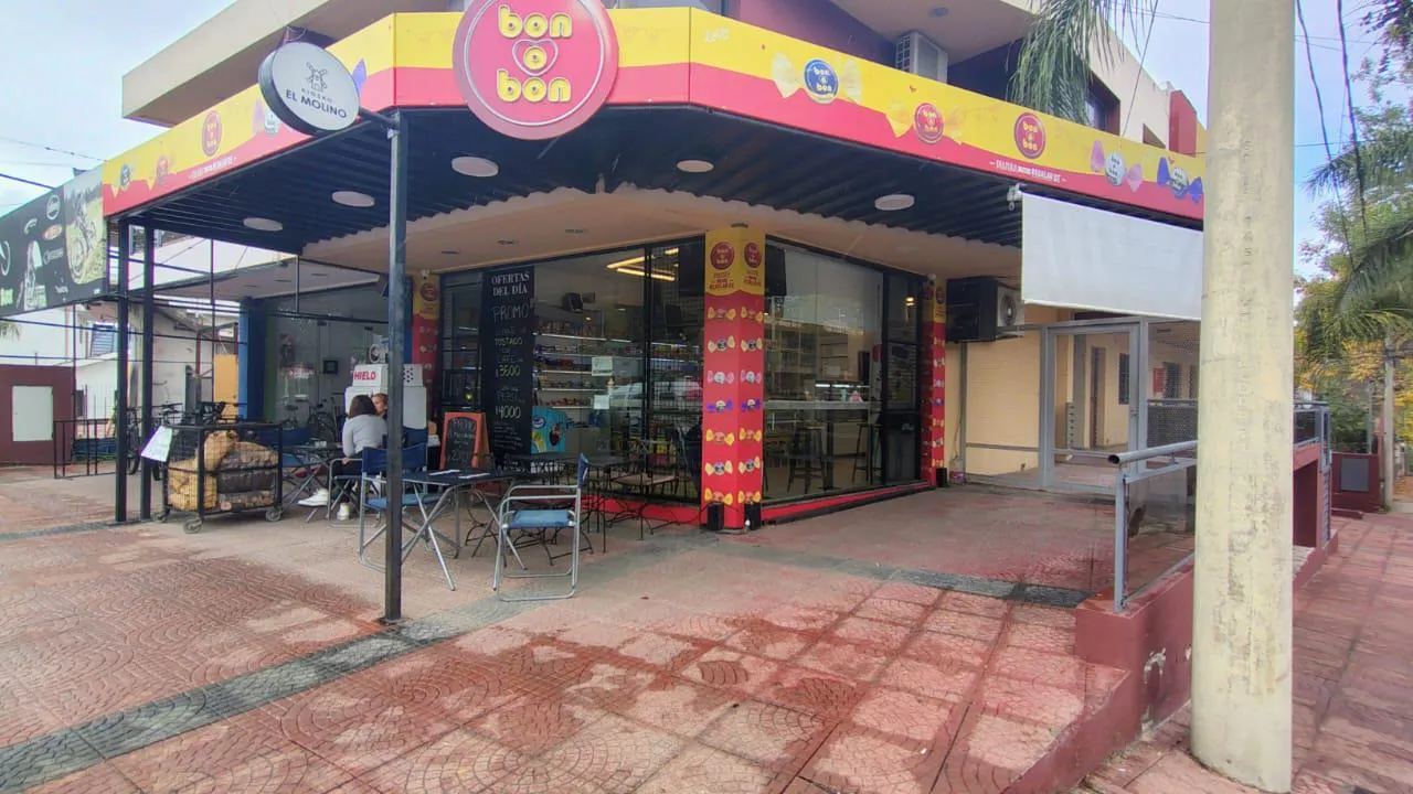 VENDO LOCAL EN VILLA CARLOS PAZ AV LOS SAUCES