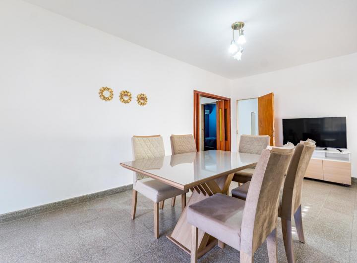 Casa · 136m² · 7 Ambientes · 1 Cochera