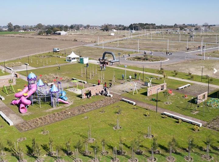 Terreno · 300m²
